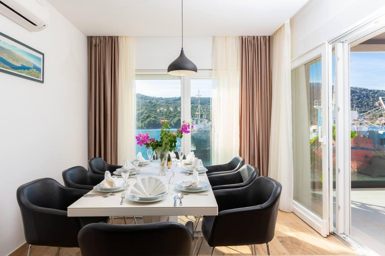Beachfront Luxury Villa Vinišće Extérieur photo